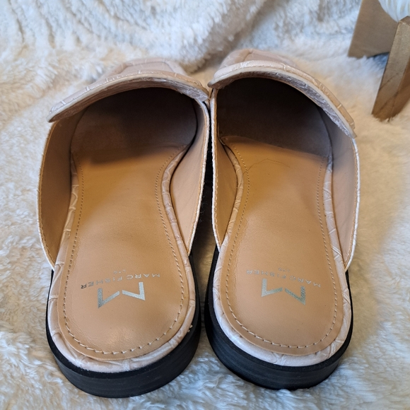 Marc Fisher Flyta Croc Embossed Leather Loafer Mule Square Toe Natural NWOT Sz 9 - Picture 8 of 10